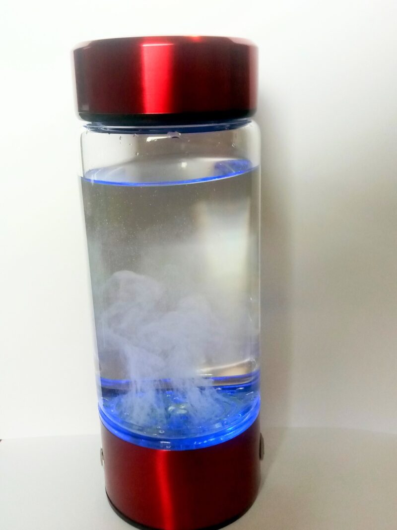 Hydrogen-Rich Water Generator Bottle | Portable H2 Infuser for Health & Hydration | Rechargeable & BPA-Free - Image 4